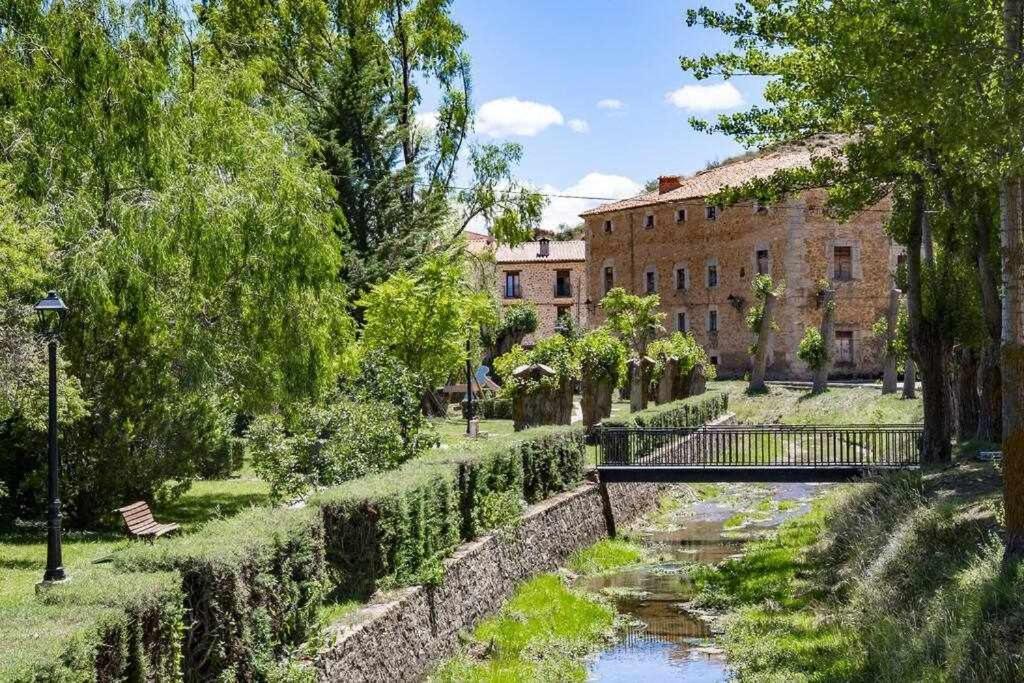 Apartamento Creativo Villa Rubei Villarroya de los Pinares エクステリア 写真